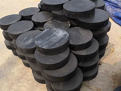 忠县板式橡胶支座由若干层橡胶片与薄钢板经加压硫化